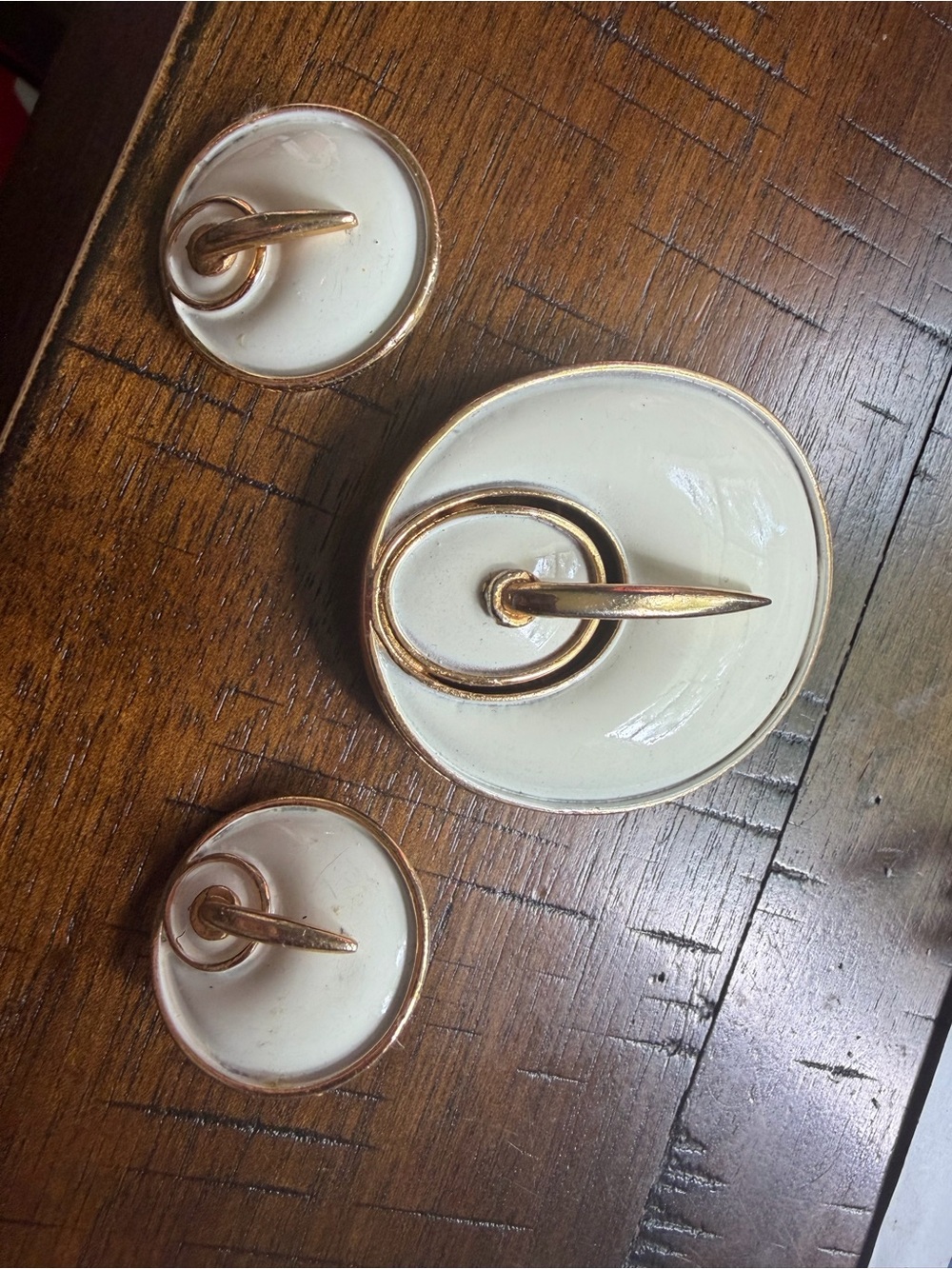 Cream and Gold vintage brooch and earring set